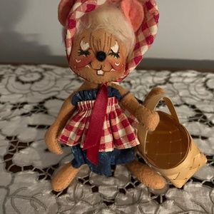 New 1997 7” Annalee Country Mouse